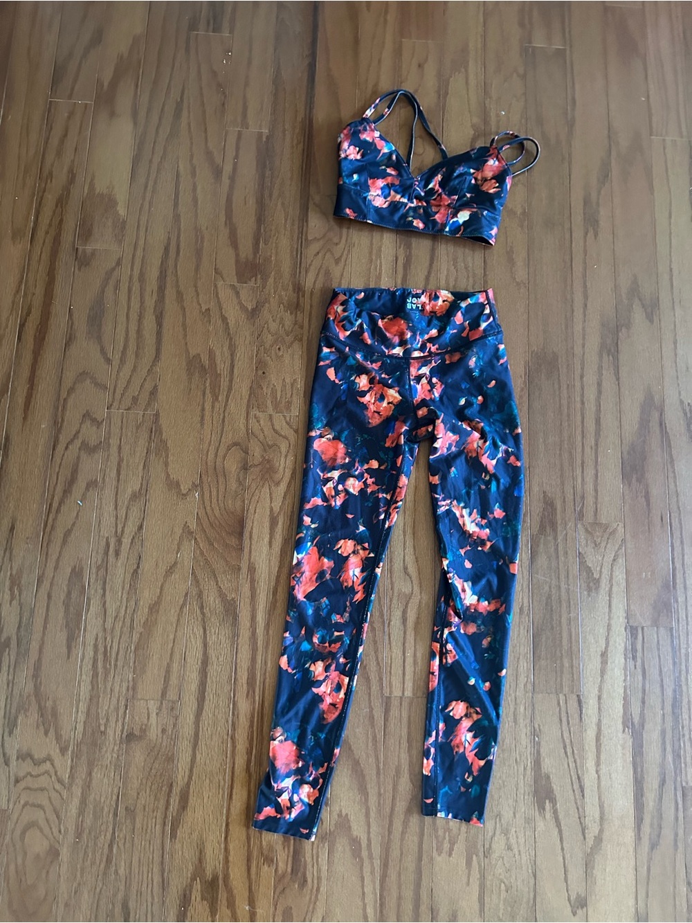 JoyLab Navy/Black/Orange Multi Color Active Set with Floral Print XS